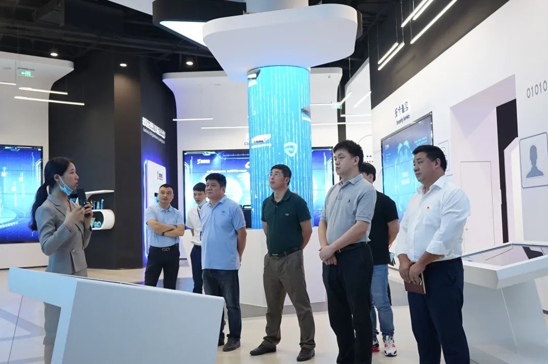 金沙8087娱场城信息和数源科技建立战略合作